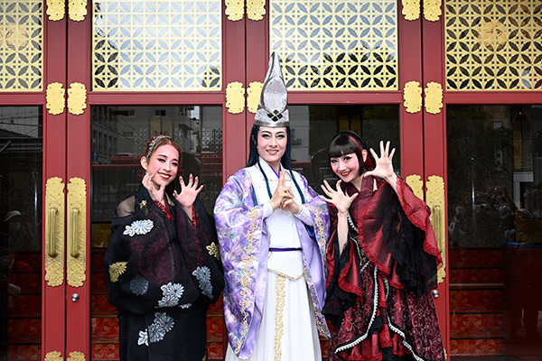 OSK日本歌劇団創立100周年記念公演『レビュー in Kyoto』が開幕！