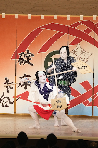 「四月大歌舞伎」公演レポート、舞台写真掲載